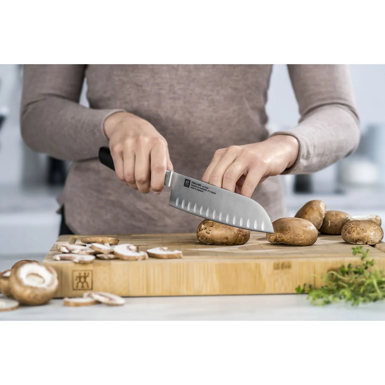 Zwilling Santokumesser 18 Cm, Rosegold 5 Zwilling Santokumesser 18 Cm, Rosegold – Bild 3